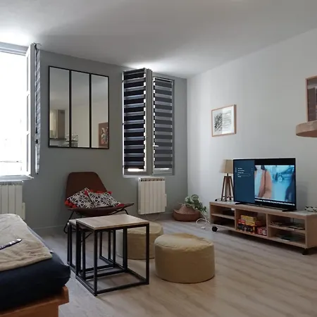 Les Arcades, T2 En Hypercentre *